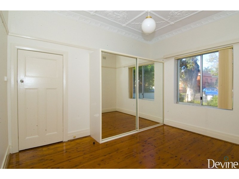 17 Wellbank Street, Concord NSW 2137