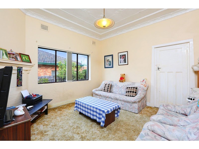 16 Noble Street, Concord NSW 2137