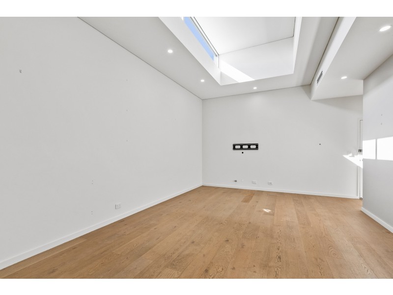 23/90 Tennyson Road (ENTER VIA HILLY ST – ARIA APARTMENTS), Mortlake NSW 2137