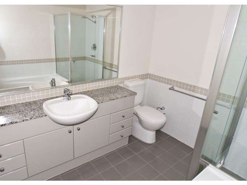 206/10 Fairwater Close, Breakfast Point NSW 2137