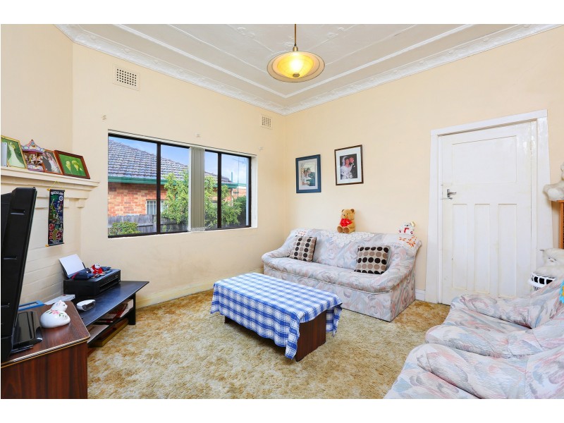 16 Noble Street, Concord NSW 2137