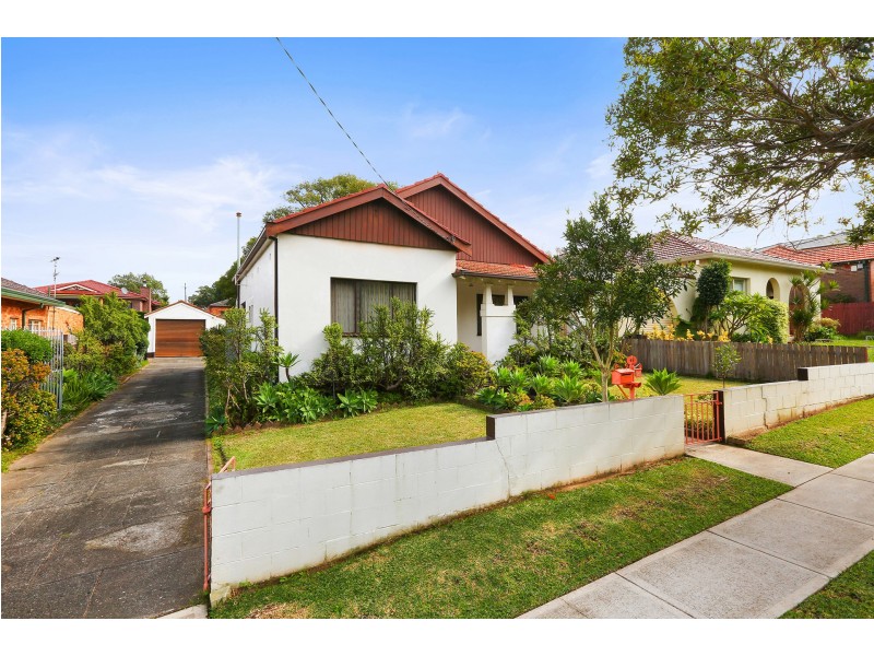 16 Noble Street, Concord NSW 2137