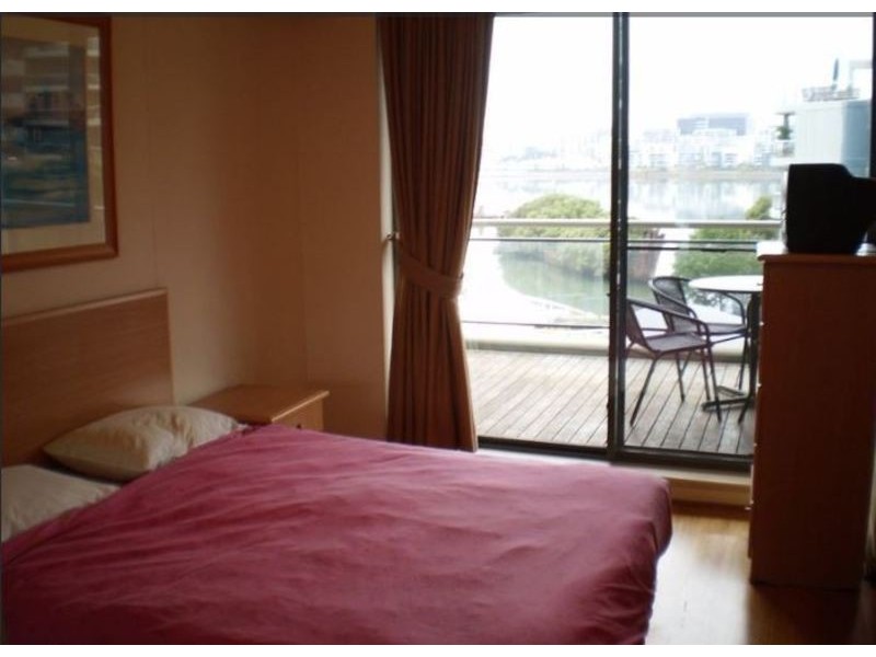 82/27 Bennelong Road, Wentworth Point NSW 2127