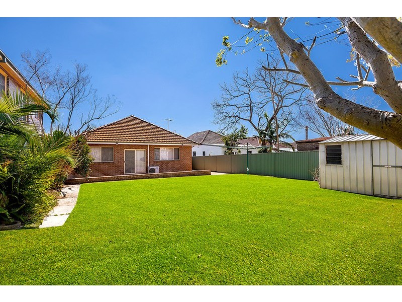 10 Bishop Street, Cabarita NSW 2137