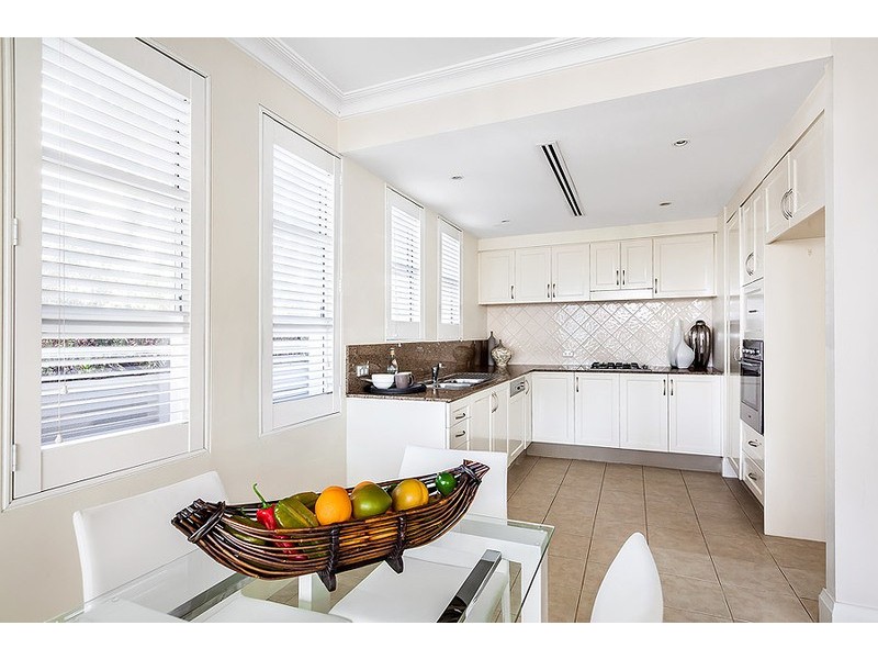 16/2 Juniper Drive, Breakfast Point NSW 2137