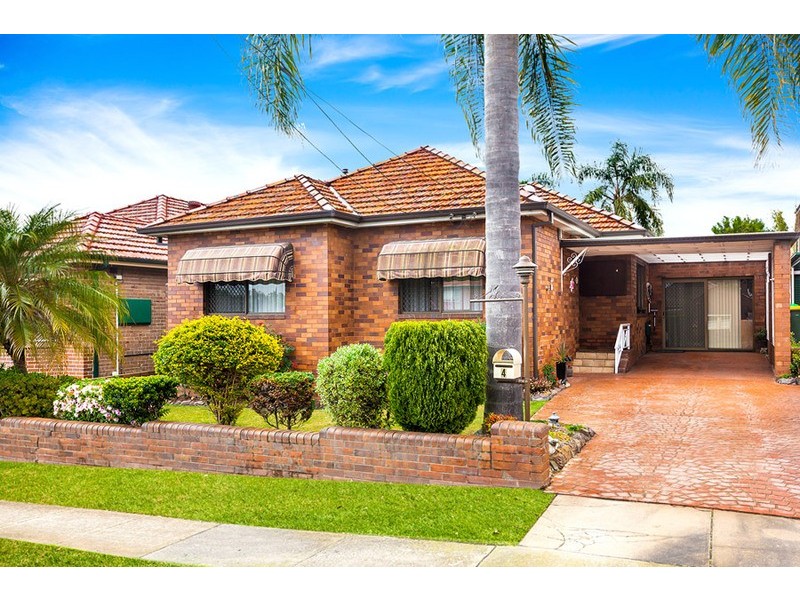 4 Meadow Street, Concord NSW 2137