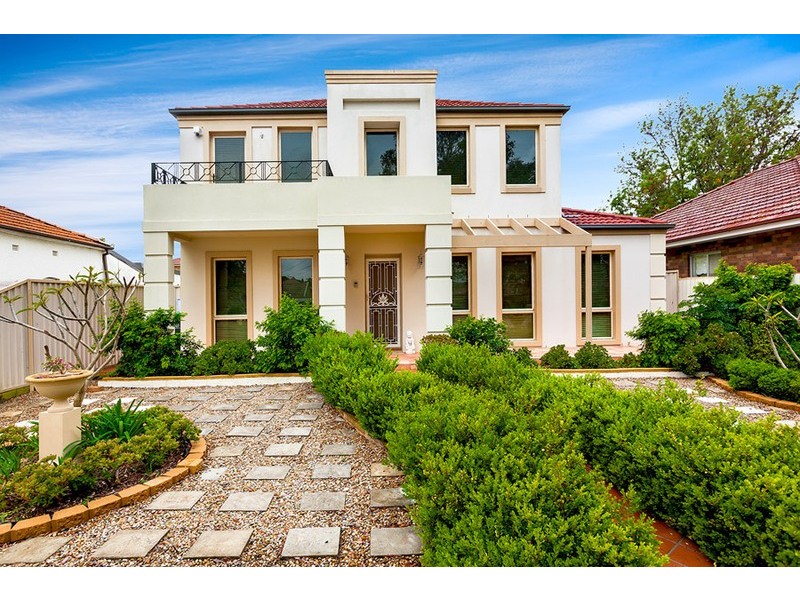 27 Frederick Street, Concord NSW 2137