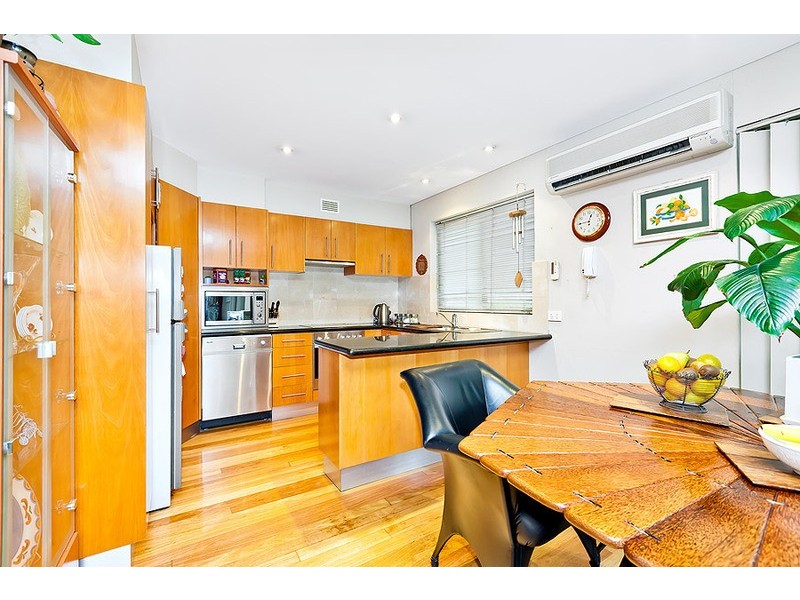 1/25 Blaxland Road, Rhodes NSW 2138