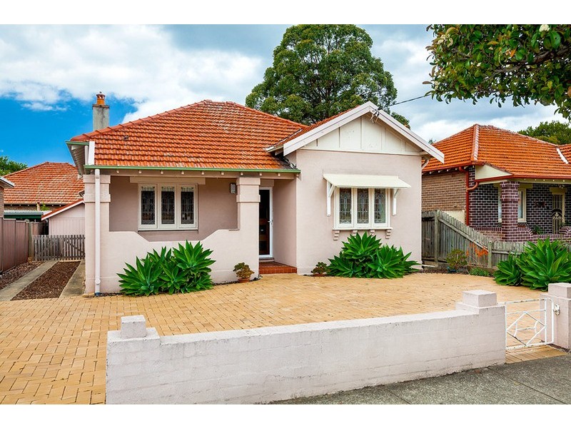 26 Bayview Road, Canada Bay NSW 2046