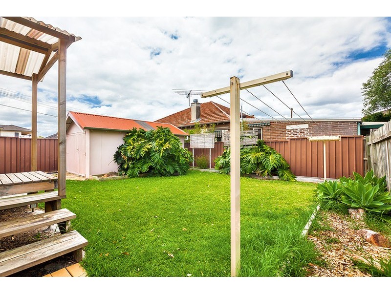 26 Bayview Road, Canada Bay NSW 2046