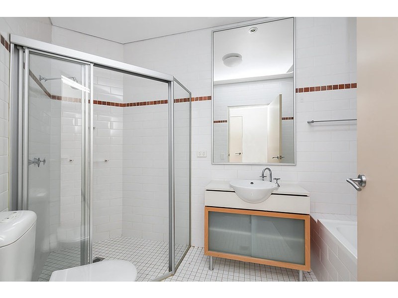 304/5 Stromboli Strait, Wentworth Point NSW 2127