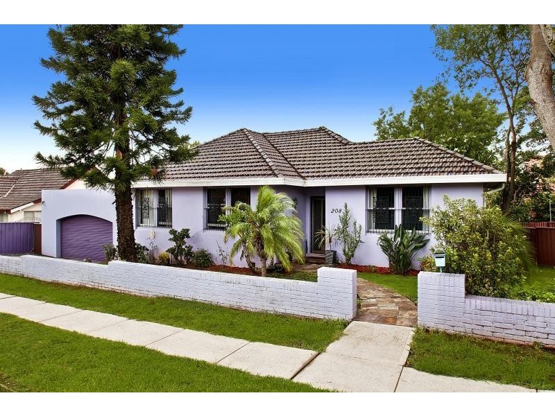 208 Queen Street, Concord West NSW 2138
