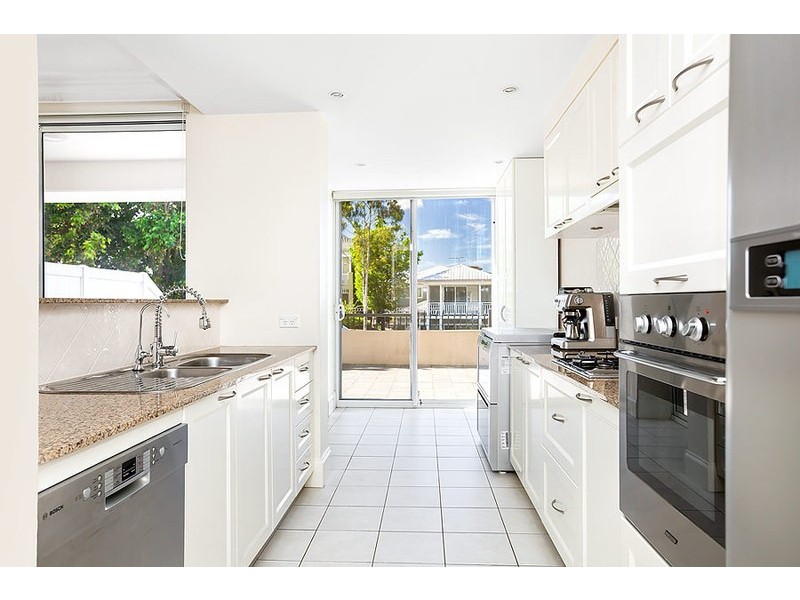 102/2 Village Drive, Breakfast Point NSW 2137