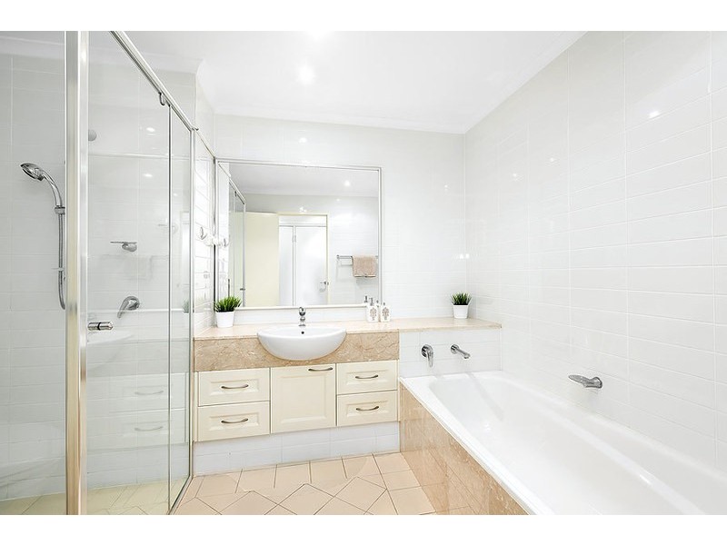 102/2 Village Drive, Breakfast Point NSW 2137