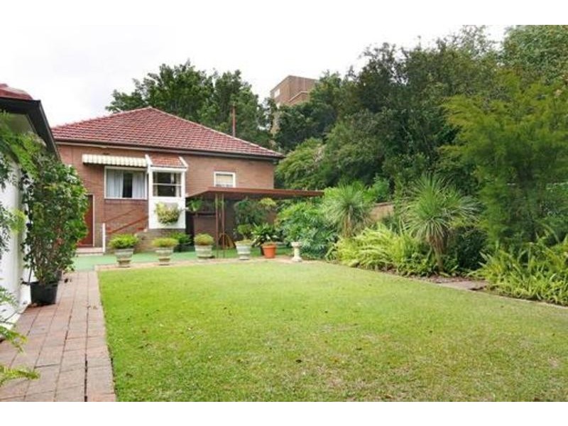 2 Currawang Street, Concord West NSW 2138