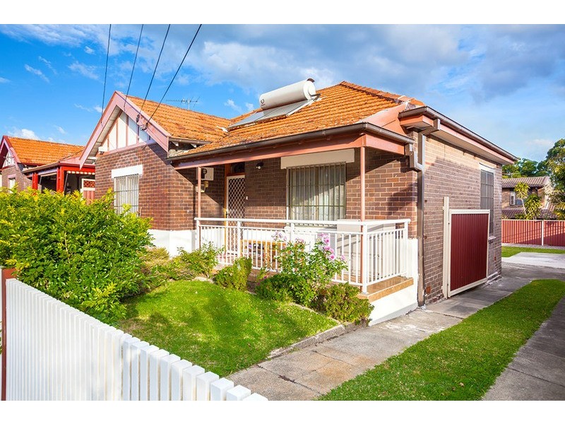 9 Mitchell Street, Croydon Park NSW 2133