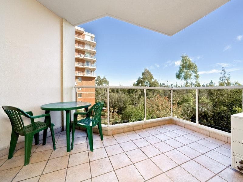 204/8 Wentworth  Drive, Liberty Grove NSW 2138