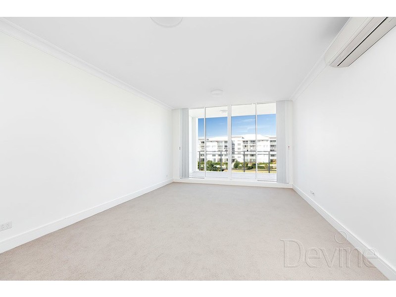 411/3 Palm Ave, Breakfast Point NSW 2137