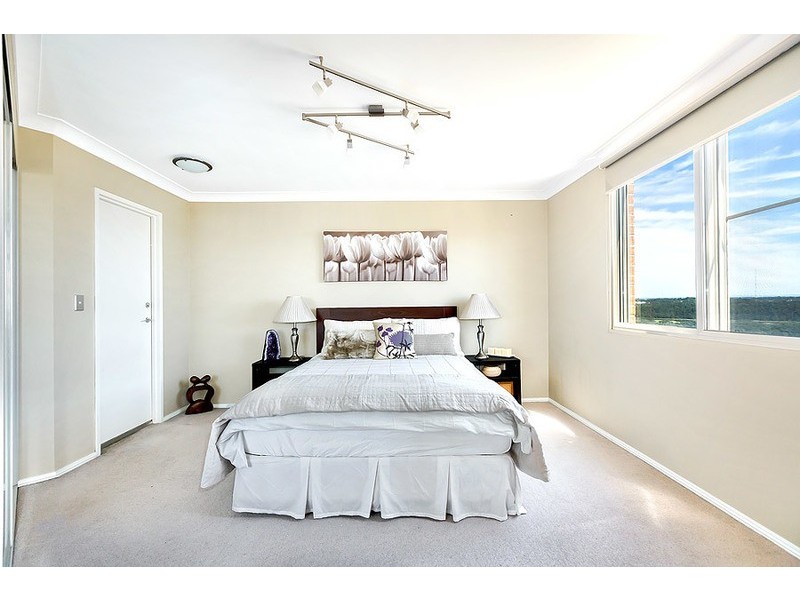 706/10 Wentworth Drive, Liberty Grove NSW 2138