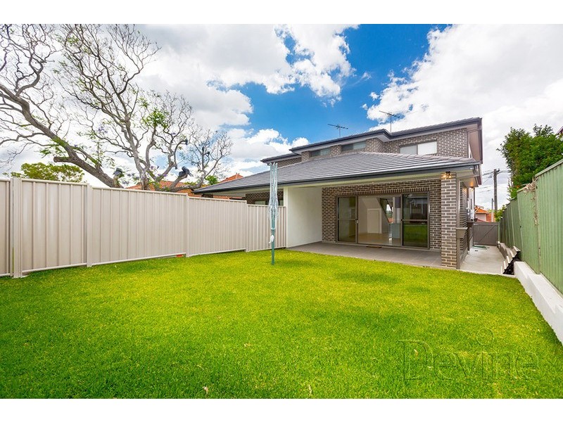 2/4 Longview Street, Five Dock NSW 2046