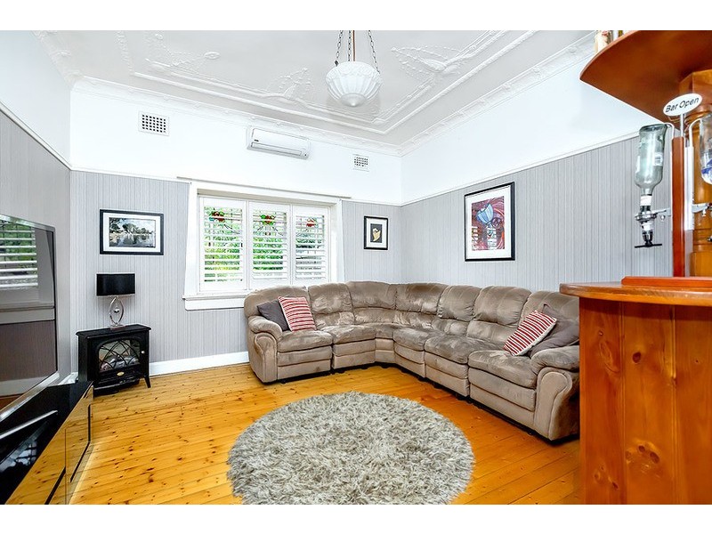 124 Hampden Road, Abbotsford NSW 2046