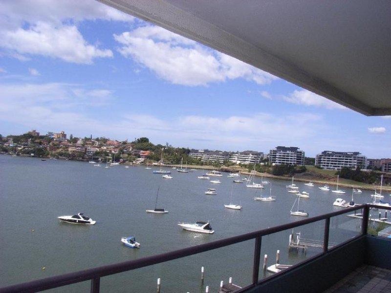 18/12 Walton Crescent, Abbotsford NSW 2046