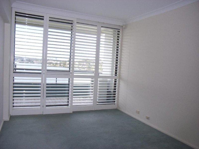 18/12 Walton Crescent, Abbotsford NSW 2046