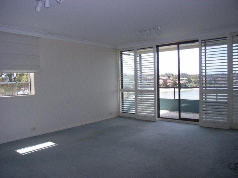 18/12 Walton Crescent, Abbotsford NSW 2046