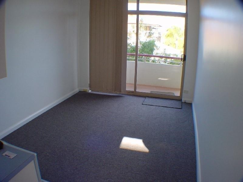 10/275 Lyons Road, Russell Lea NSW 2046