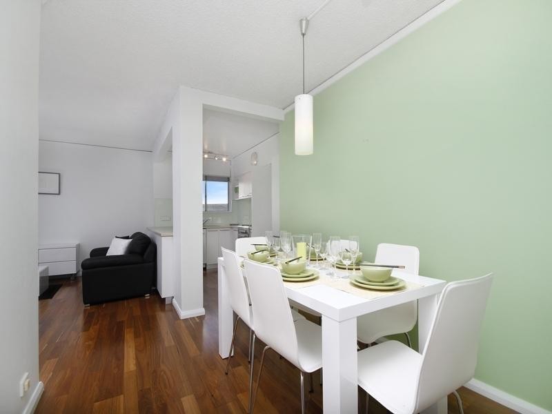 6/4 Bortfield Drive, Chiswick NSW 2046