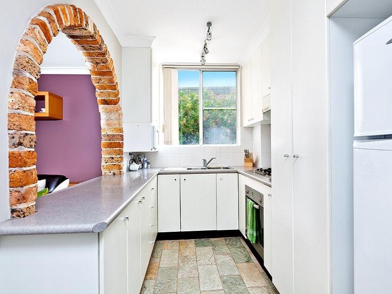 2/4 Bortfield Drive, Chiswick NSW 2046