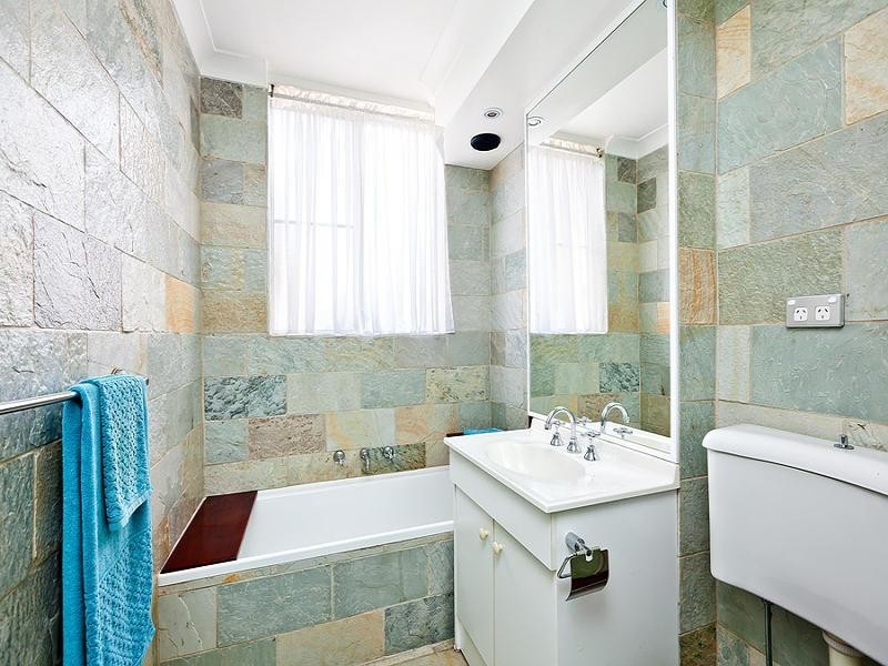 2/4 Bortfield Drive, Chiswick NSW 2046