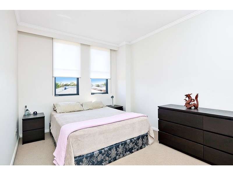 420/3 Bechert Rd, Chiswick NSW 2046