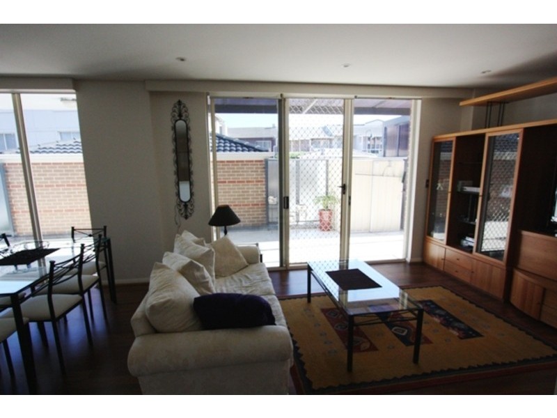 27/1 Janoa Place, Chiswick NSW 2046