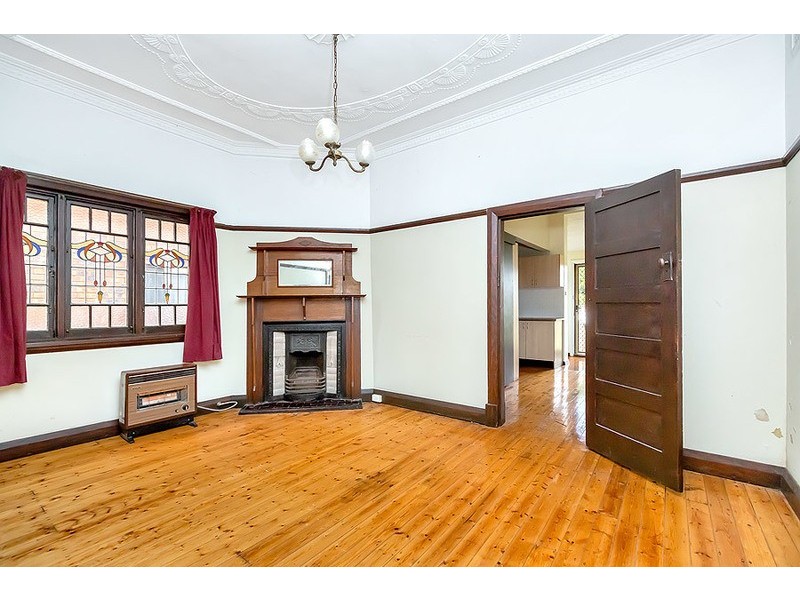 13 Rickard Street, Rodd Point NSW 2046