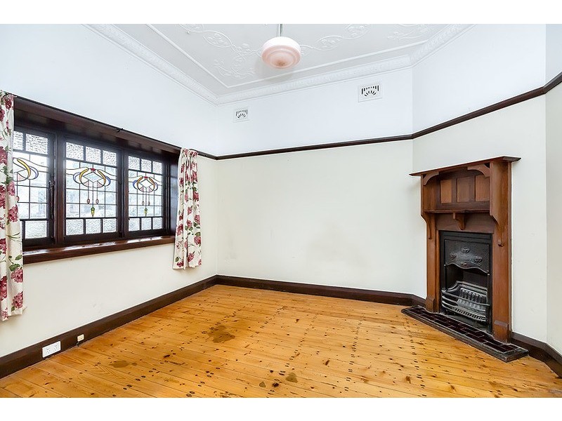 13 Rickard Street, Rodd Point NSW 2046