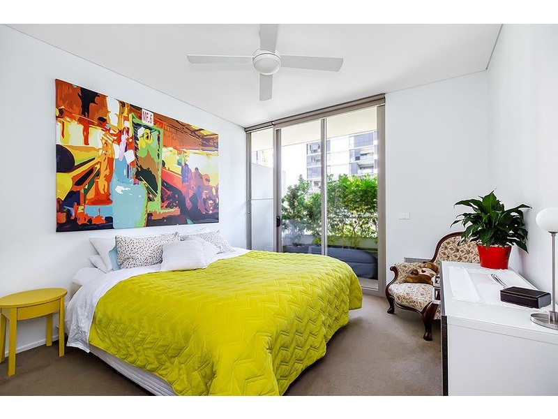 5404/8 Alexandra Drive, Camperdown NSW 2050