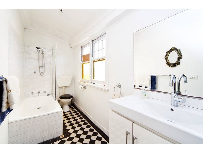 4 Goodsell Street, St Peters NSW 2044