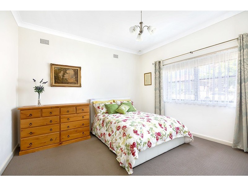 26 Duchess Avenue, Rodd Point NSW 2046