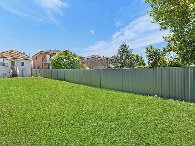 13 Rickard Street, Rodd Point NSW 2046