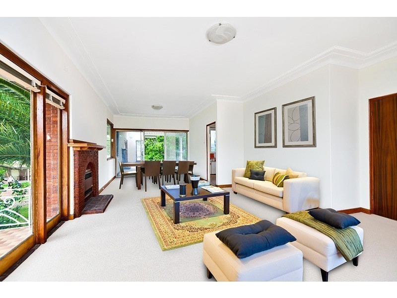 18 Nield Avenue, Rodd Point NSW 2046