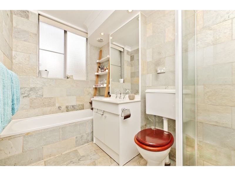 2/4 Bortfield Drive, Chiswick NSW 2046