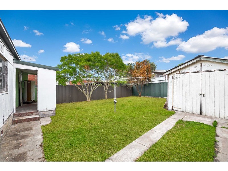 11 Arthur Street, Rodd Point NSW 2046