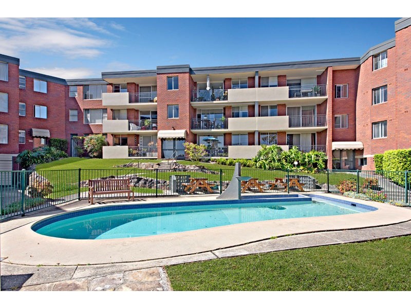 18/8  Bortfield Drive, Chiswick NSW 2046