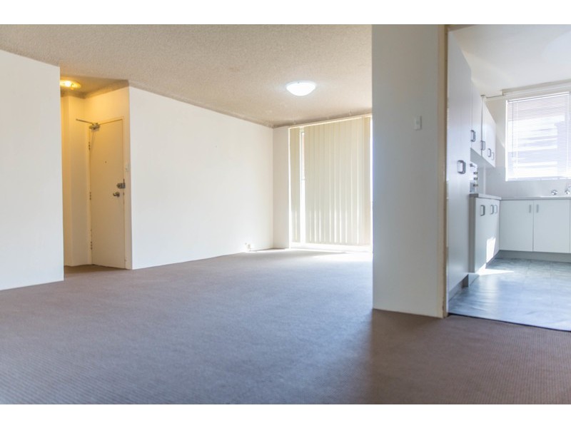 18/8  Bortfield Drive, Chiswick NSW 2046