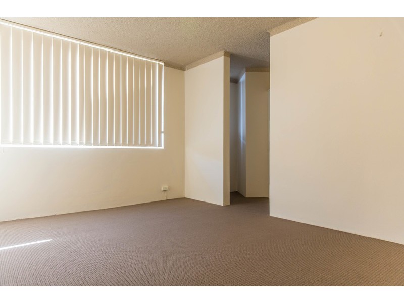 18/8  Bortfield Drive, Chiswick NSW 2046