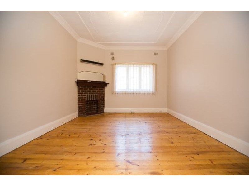 25 MacNamara Avenue, Concord NSW 2137