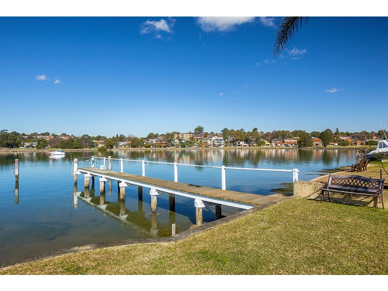 33-35 Burns Crescent, Chiswick NSW 2046