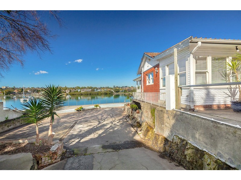 33-35 Burns Crescent, Chiswick NSW 2046