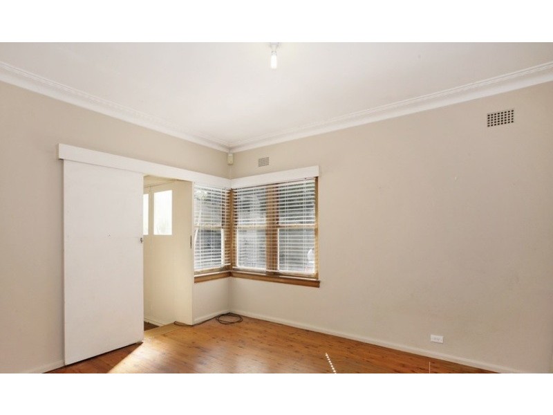 33-35 Burns Crescent, Chiswick NSW 2046